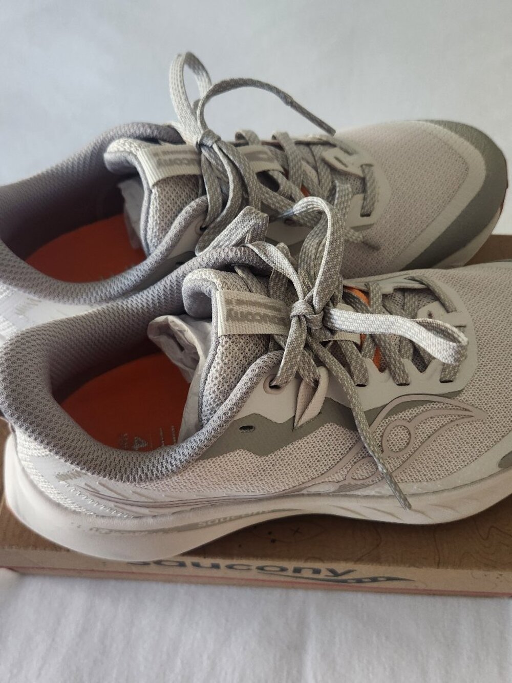 NIB Women's Saucony Peregrine 15 trail shoes 7.5 - Picture 3 of 13